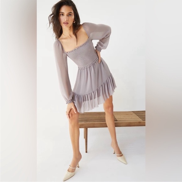 Aritzia Wilfred Tempest Mini Dress Smocked bodice Chiffon Puff Sleeve Purple - Picture 3 of 16